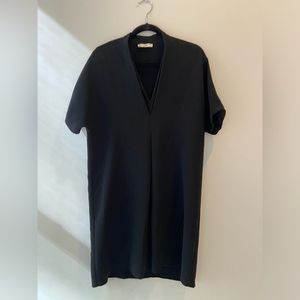 Black v-neck Vince dress!